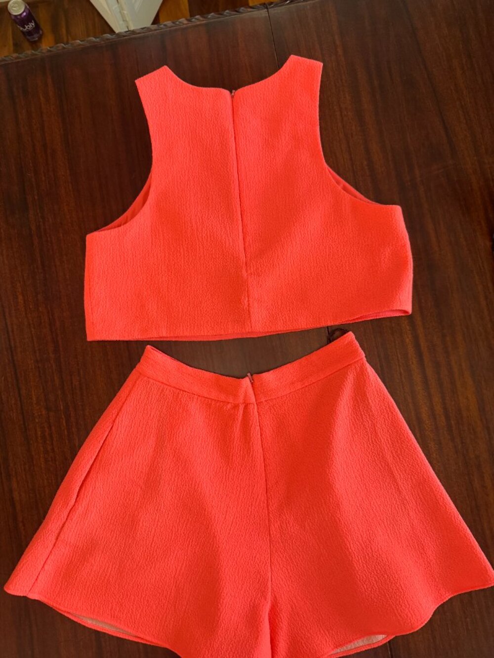 Black Halo: Coral Two Piece Set - Size 8 - Picture 5 of 7